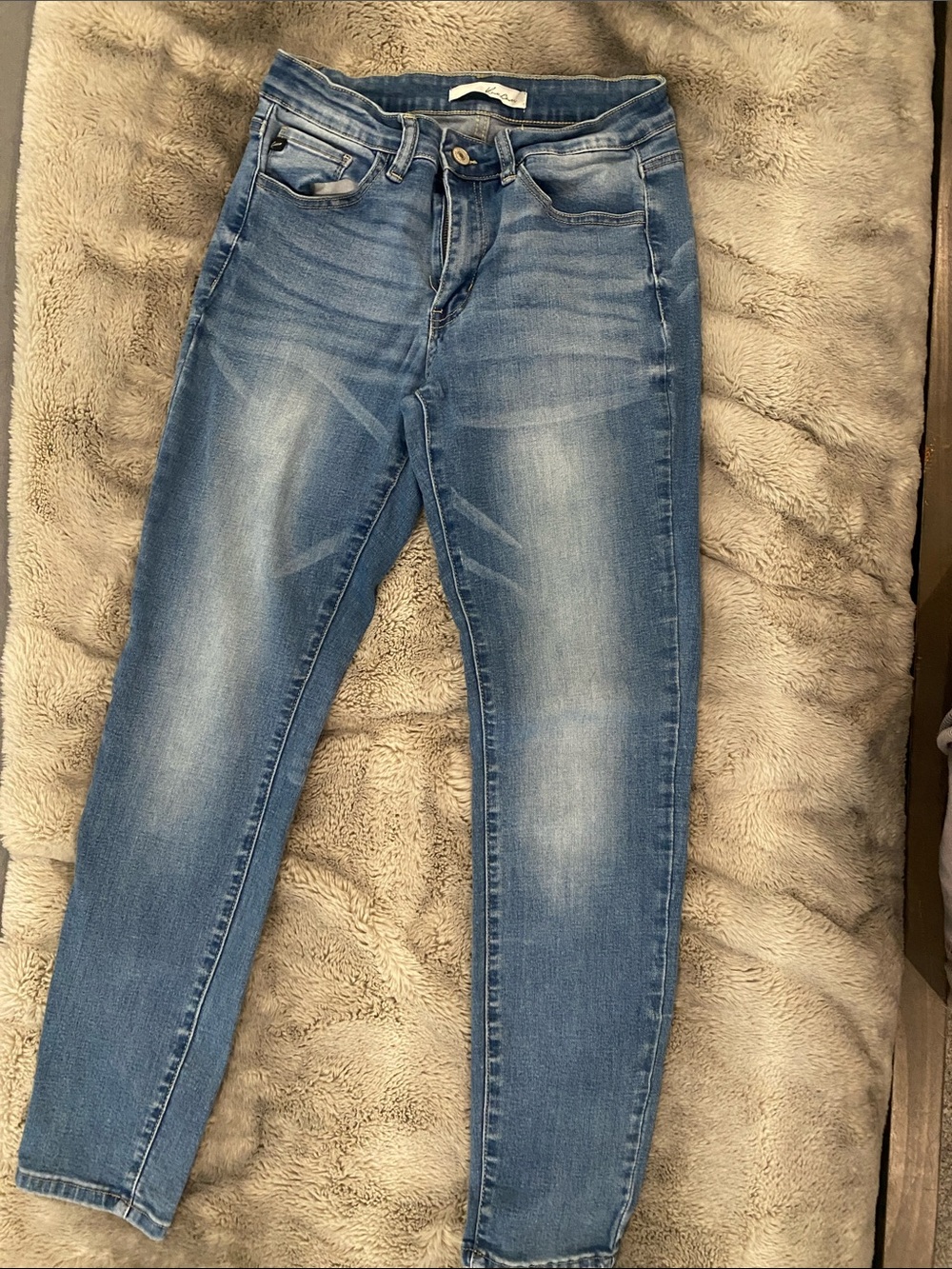 Classic Mid-Wash Women's Skinny Jeans